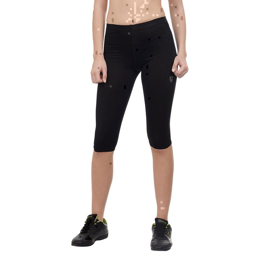 ARMR Women BLACK SKYN 3/4th Capris