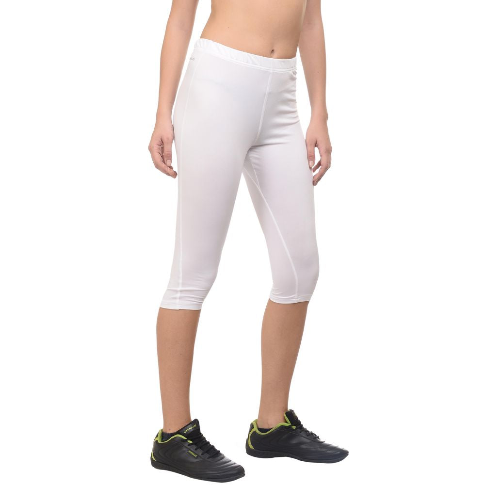 ARMR Women WHITE SKYN 3/4th Capris